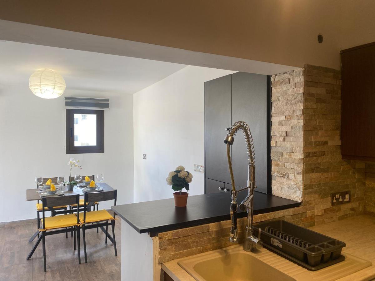 Philip Spacious Apartment Λεμεσός Εξωτερικό φωτογραφία